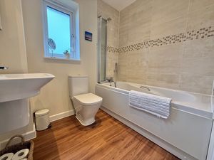 Photo 16- click for photo gallery